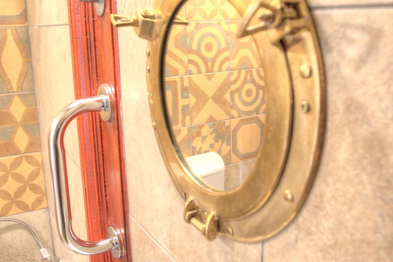 Auberge de jeunesse Lavender Circus Hostel, Doubles&ensuites