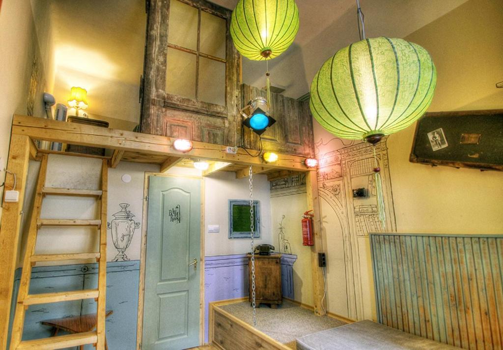 Auberge de jeunesse Lavender Circus Hostel, Doubles&ensuites *